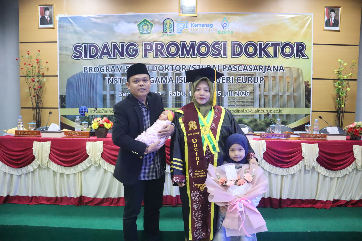 Serba serbi Ujian Terbuka Dr. Oktawini Ofiani